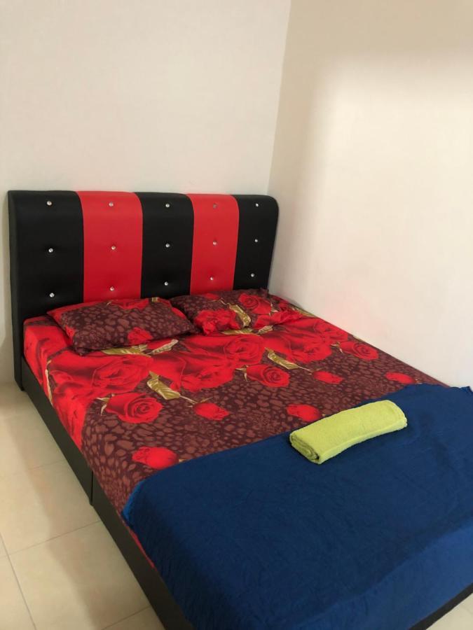 Hasnifana Homestay Seri Iskandar Luaran gambar